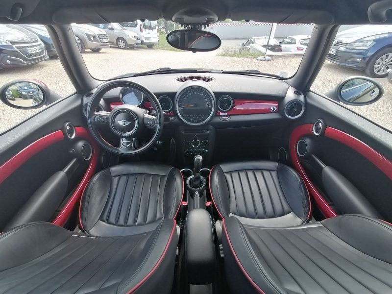 MINI Cooper JCW - 211ch essence