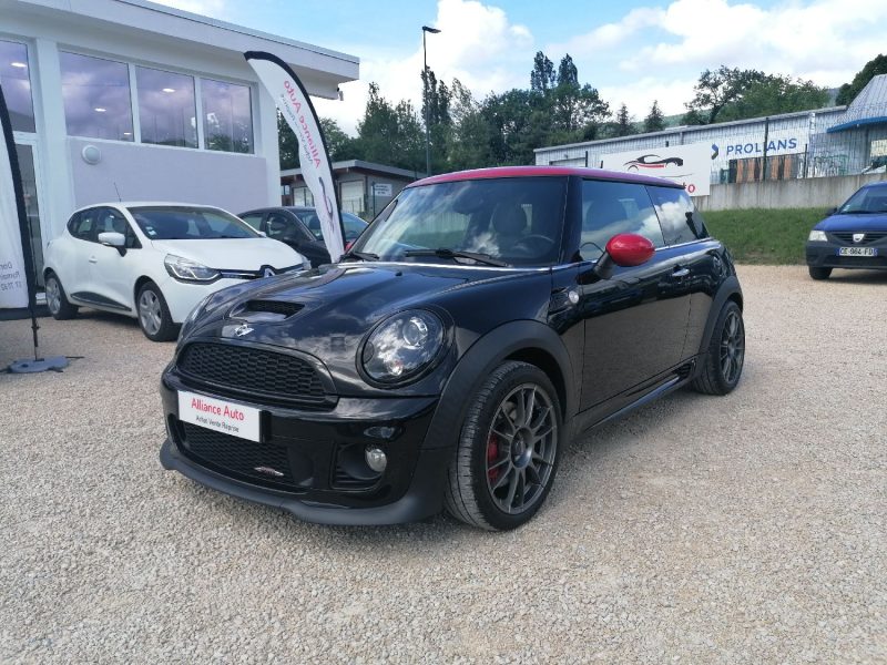 MINI Cooper JCW - 211ch essence