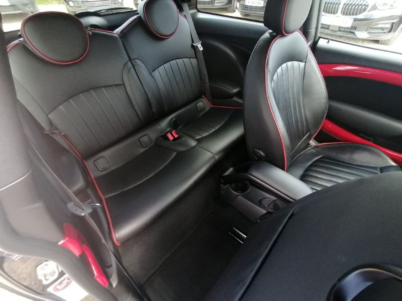 MINI Cooper JCW - 211ch essence