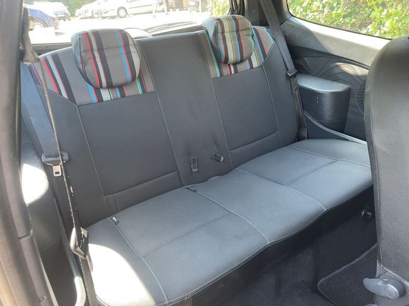 RENAULT TWINGO II AUTHENTIQUE 1.2i 75CV