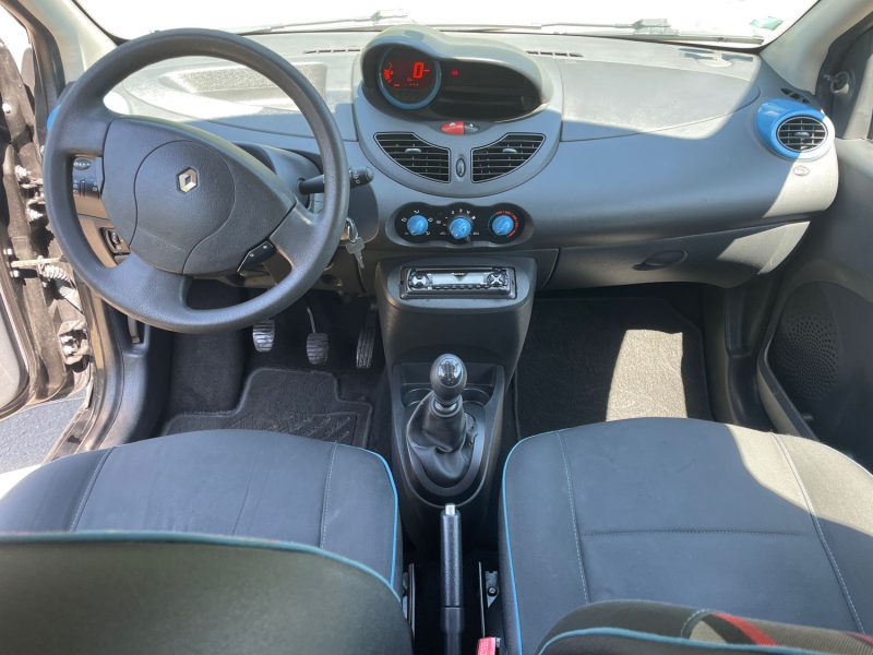 RENAULT TWINGO II AUTHENTIQUE 1.2i 75CV