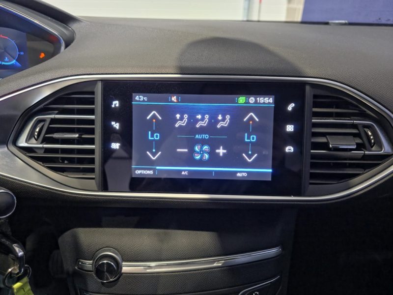 Peugeot 308 1.5 BlueHDi 100ch Allure / APPLE CARPLAY
