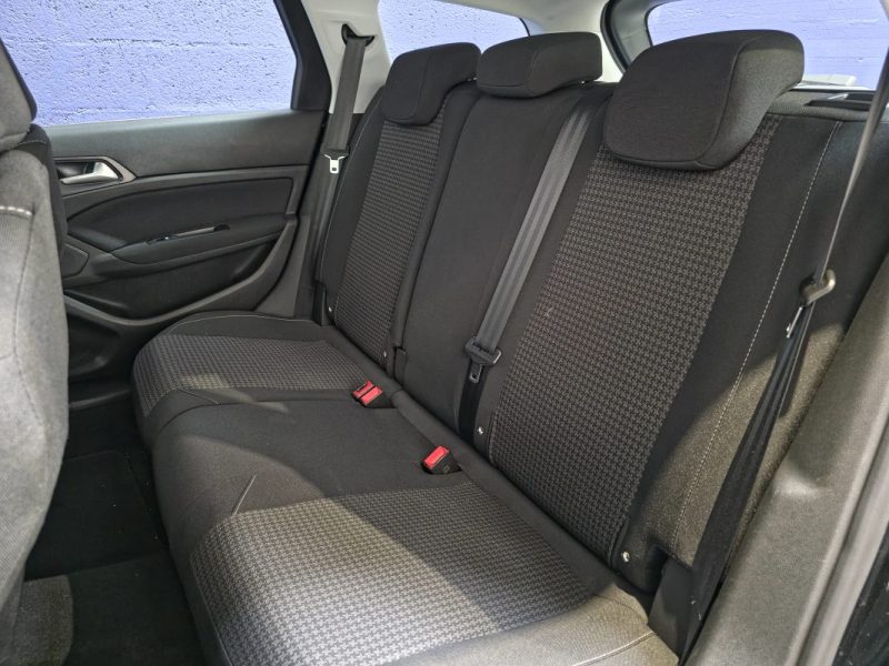 Peugeot 308 1.5 BlueHDi 100ch Allure / APPLE CARPLAY