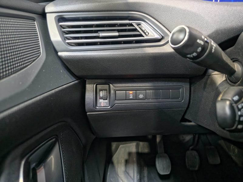 Peugeot 308 1.5 BlueHDi 100ch Allure / APPLE CARPLAY