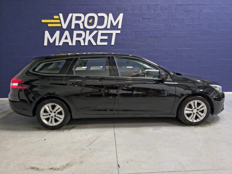 Peugeot 308 1.5 BlueHDi 100ch Allure / APPLE CARPLAY