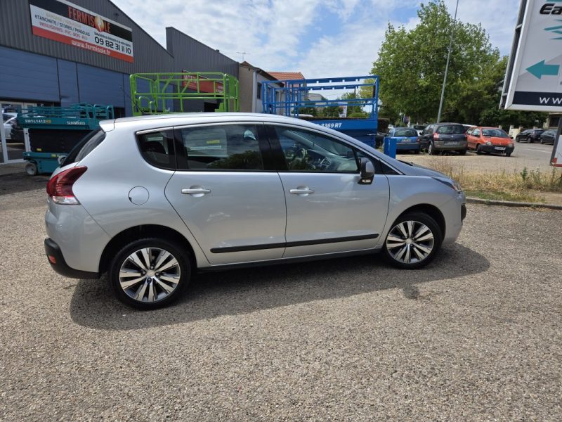 PEUGEOT 3008 2015