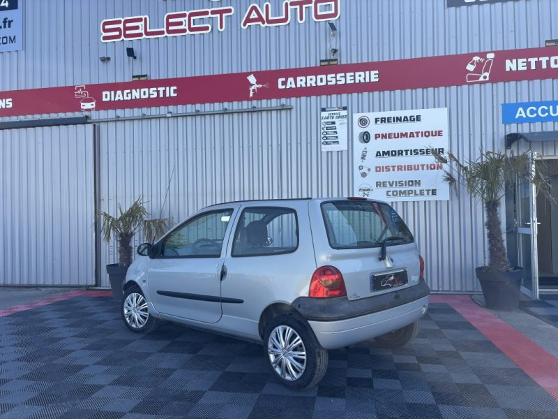 RENAULT TWINGO I 2004
