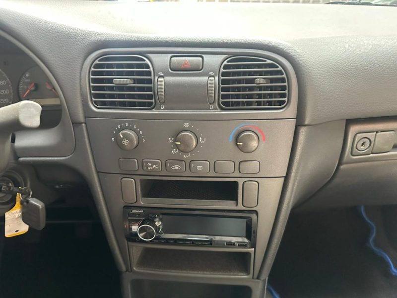 Volvo S40 1.9 D  2001