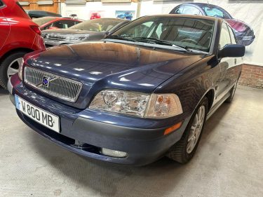 Volvo S40 1.9 D  2001
