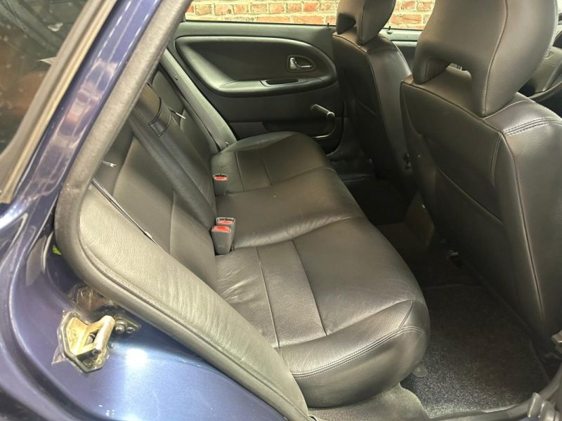 Volvo S40 1.9 D  2001