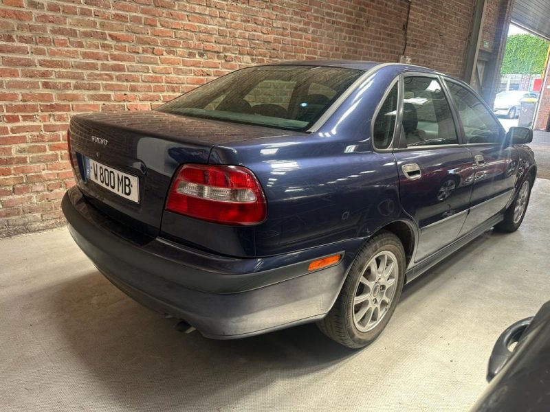 Volvo S40 1.9 D  2001
