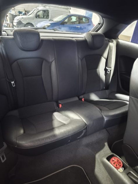 AUDI A1  1.6  TDI 105 Cv - S-LINE - CLIMATISATION - START AND TOP - RÉGULATEUR 