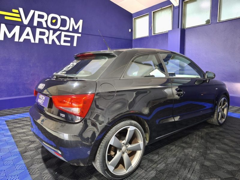 AUDI A1  1.6  TDI 105 Cv - S-LINE - CLIMATISATION - START AND TOP - RÉGULATEUR 