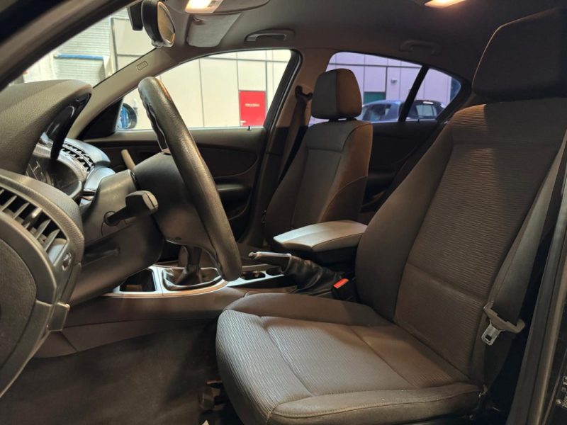 BMW SERIE 1- 116I 122CH PREMIERE