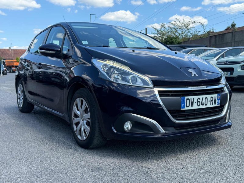PEUGEOT 208 2015