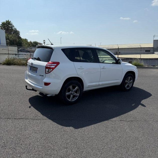 TOYOTA RAV4 2.0 D-4D 150ch LIFE 2WD  2012