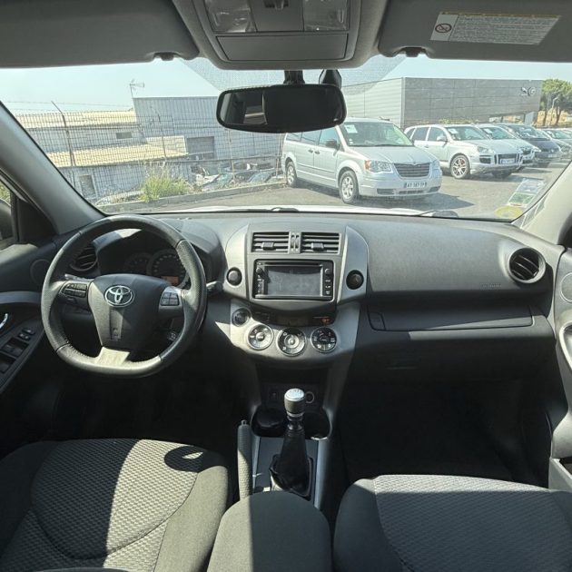 TOYOTA RAV4 2.0 D-4D 150ch LIFE 2WD  2012