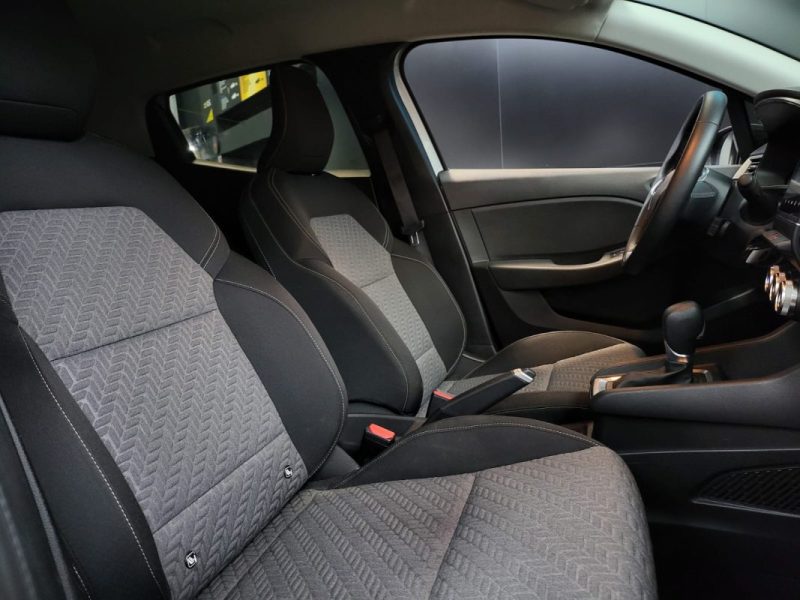 RENAULT CLIO 1.6 E-Tech Hybrid 145ch 