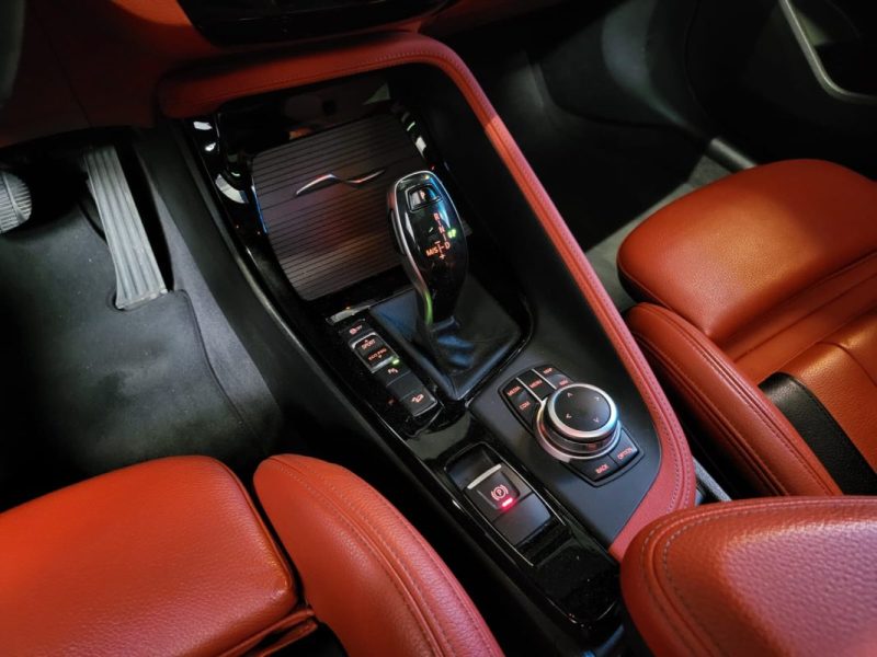 BMW X2 M35iA 306ch M SPORT TOIT OUVRANT /H&K /SIEGES ELECTRIQUES + CHAUFFANTS /CAMERA DE RECUL