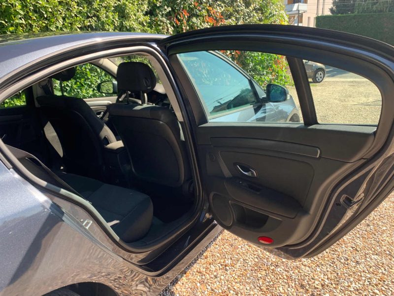 RENAULT LAGUNA 2008 2.0 DCI