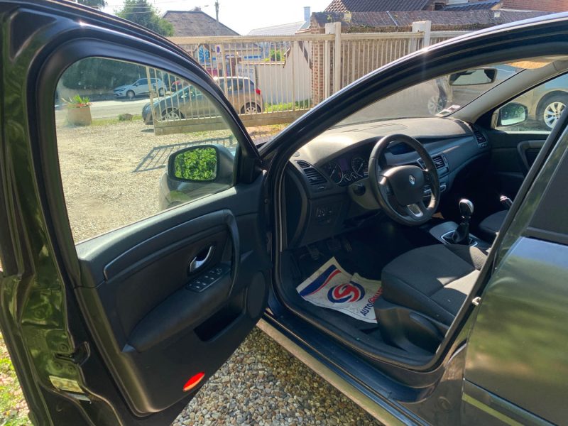 RENAULT LAGUNA 2008 2.0 DCI