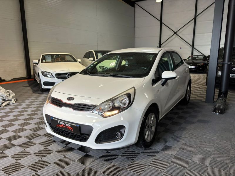 KIA RIO 2011