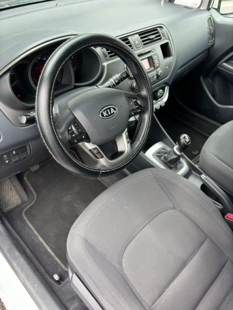 KIA RIO 2011