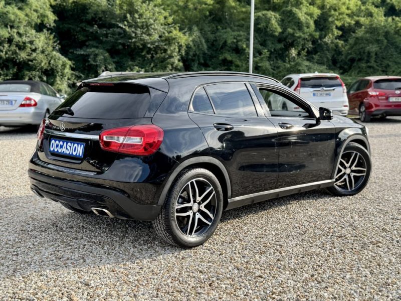 MERCEDES CLASSE GLA 200 Turbo 156cv Sensation