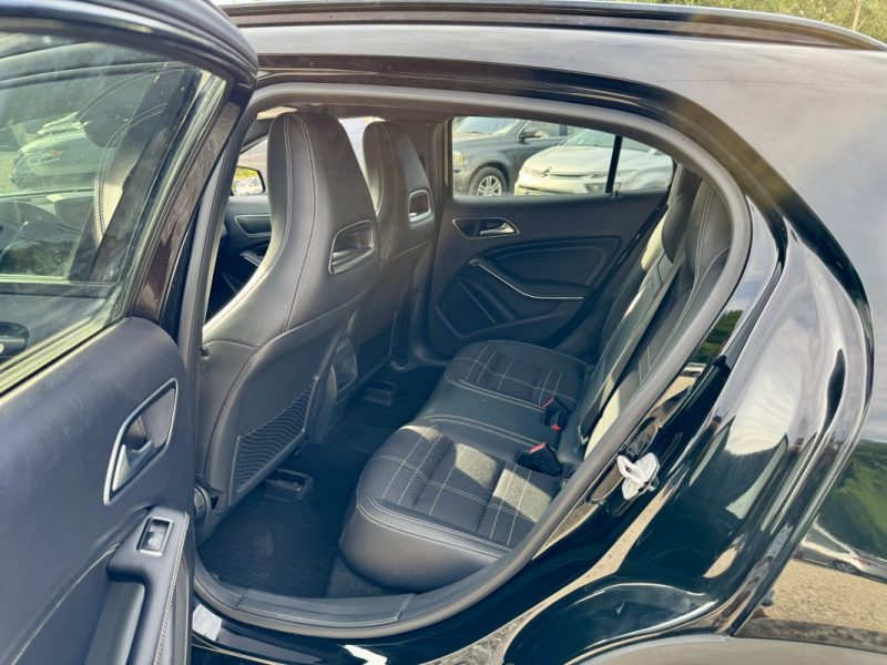 MERCEDES CLASSE GLA 200 Turbo 156cv Sensation