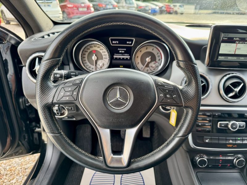 MERCEDES CLASSE GLA 200 Turbo 156cv Sensation