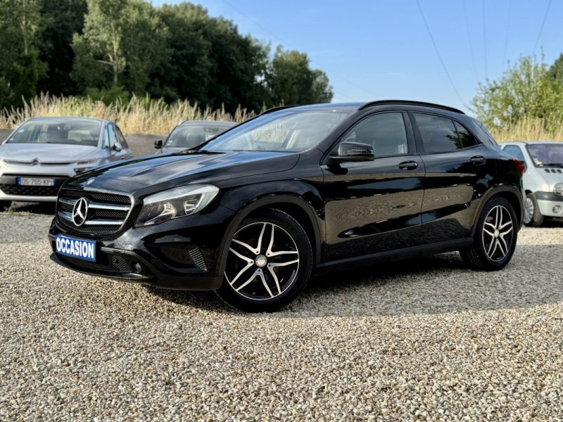MERCEDES CLASSE GLA 200 Turbo 156cv Sensation