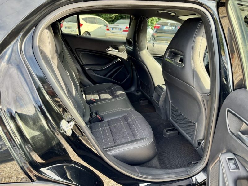 MERCEDES CLASSE GLA 200 Turbo 156cv Sensation