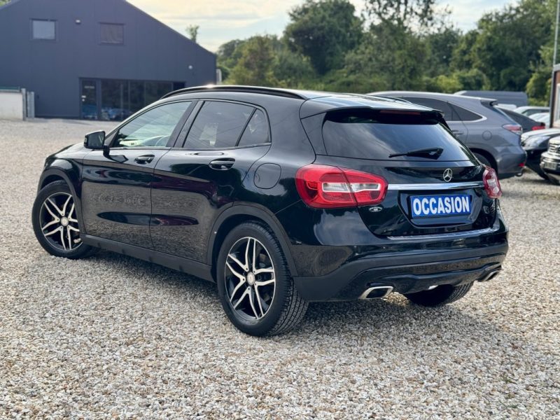 MERCEDES CLASSE GLA 200 Turbo 156cv Sensation