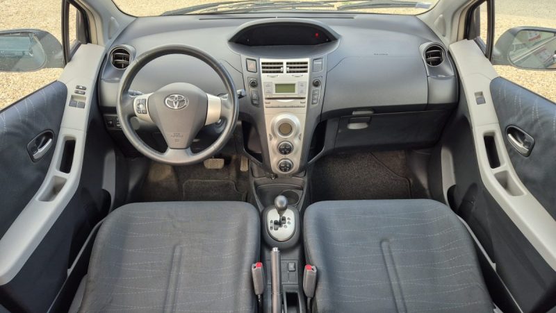 TOYOTA YARIS 2006