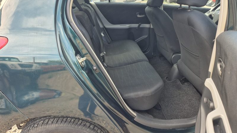 TOYOTA YARIS 2006