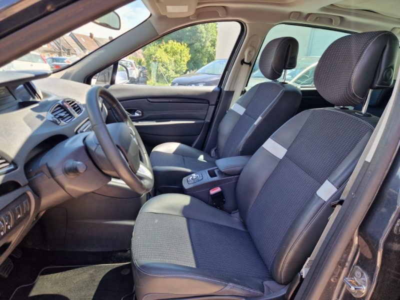 Renault SCENIC III  1.5L dCi 110cv BOSE / Révisée&Garantie