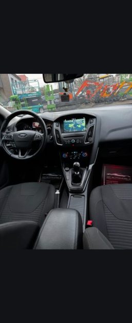 FORD FOCUS 2017 TITANIUM