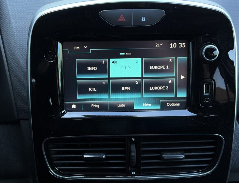 RENAULT CLIO 4 IV PHASE 2 ESTATE / BREAK INTENS 1.5 DCI 95 Cv 1ERE MAIN / 11 900 Kms - GARANTIE 1 AN