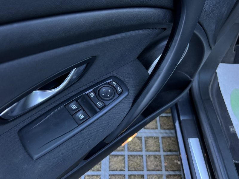 RENAULT MEGANE 3 III COUPE 1.4 TCE 130 Cv PREMIERE MAIN TOIT PANORAMIQUE CRIT AIR 1 - GARANTIE 1 AN