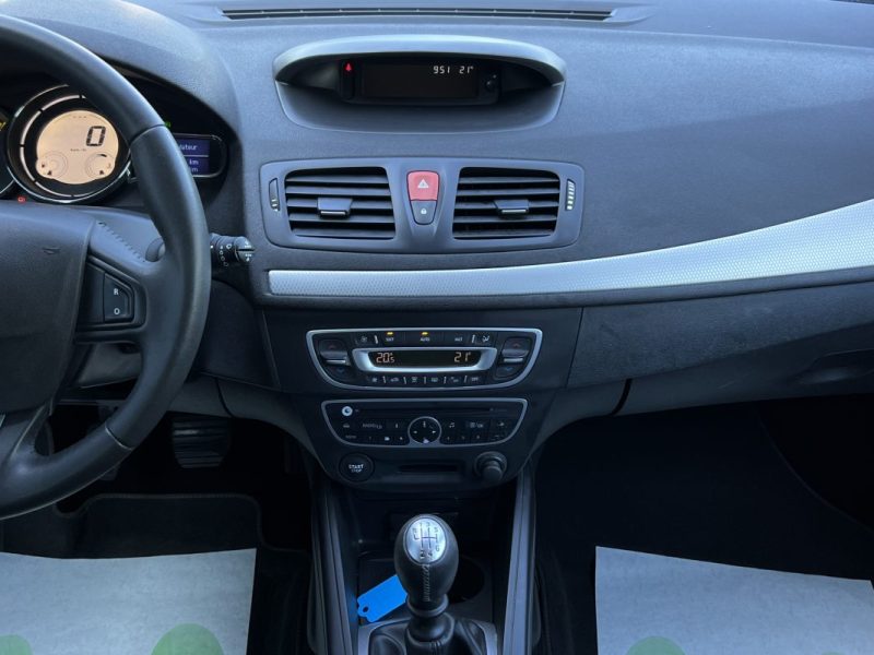 RENAULT MEGANE 3 III COUPE 1.4 TCE 130 Cv PREMIERE MAIN TOIT PANORAMIQUE CRIT AIR 1 - GARANTIE 1 AN
