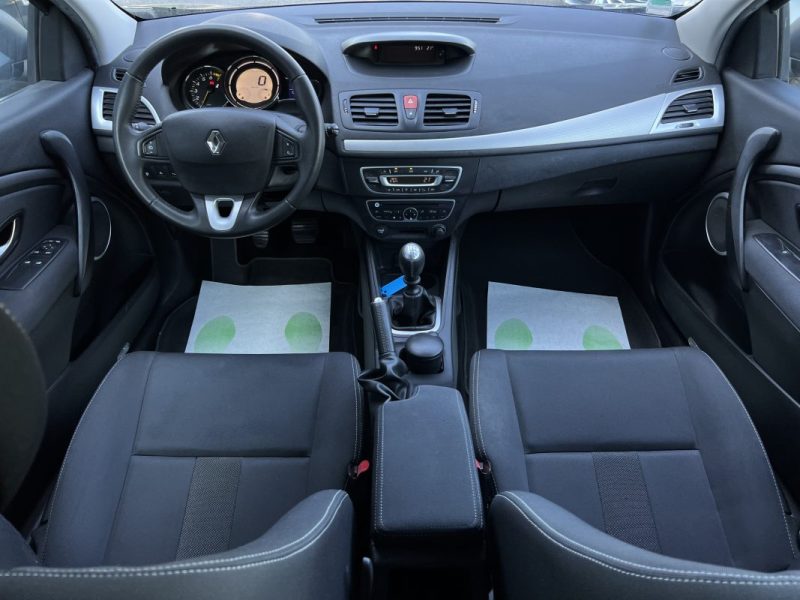 RENAULT MEGANE 3 III COUPE 1.4 TCE 130 Cv PREMIERE MAIN TOIT PANORAMIQUE CRIT AIR 1 - GARANTIE 1 AN