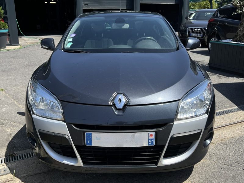 RENAULT MEGANE 3 III COUPE 1.4 TCE 130 Cv PREMIERE MAIN TOIT PANORAMIQUE CRIT AIR 1 - GARANTIE 1 AN