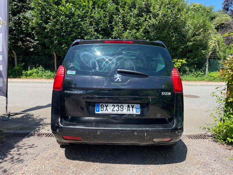 PEUGEOT 5008 1.6HDI 110CV