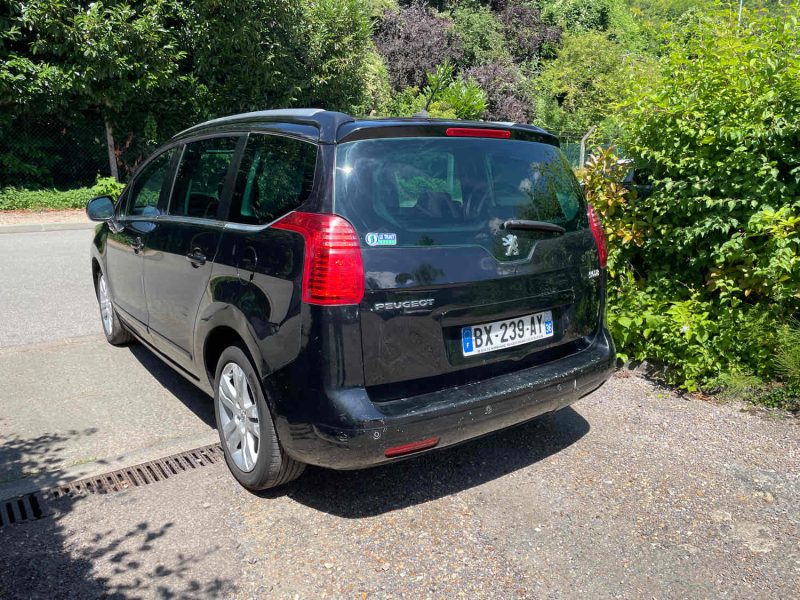 PEUGEOT 5008 1.6HDI 110CV