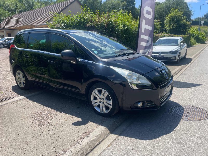 PEUGEOT 5008 1.6HDI 110CV