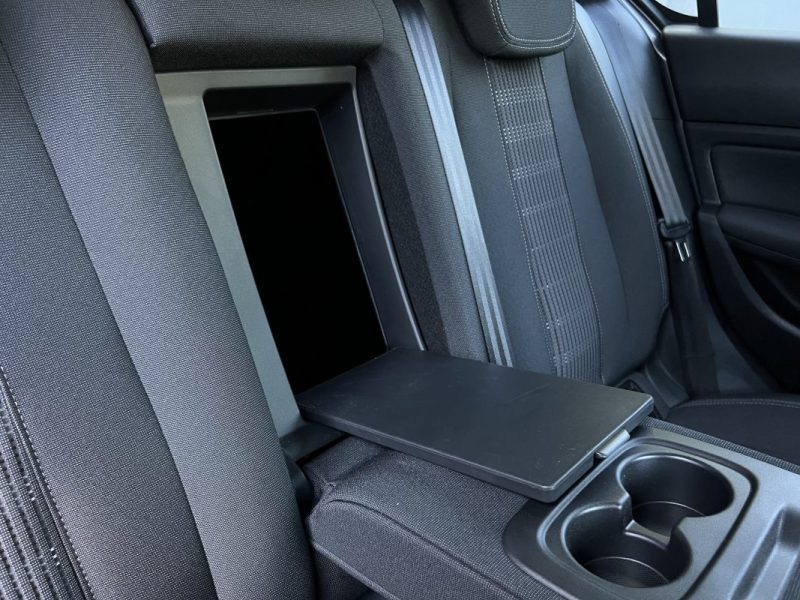 PEUGEOT 308 II PHASE 2 ALLURE 1.2 130 Cv BOITE AUTO EAT8 / APPLE & ANDROID 29 900 km - GARANTIE 1 AN