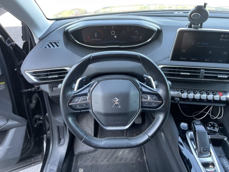 PEUGEOT 5008 2019