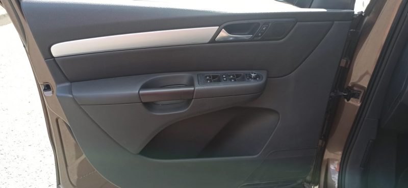 VOLKSWAGEN SHARAN 2.0 TDI 140CV 4x4 CARAT 7PL