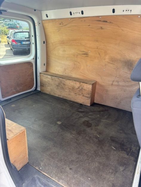 VOLKSWAGEN CADDY 2014