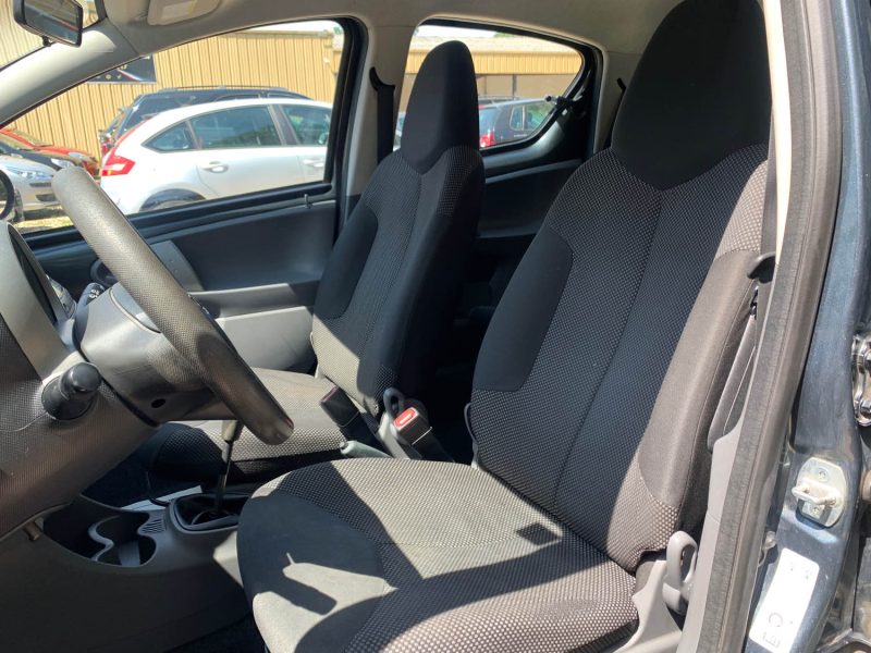 TOYOTA AYGO (_B1_) 0001